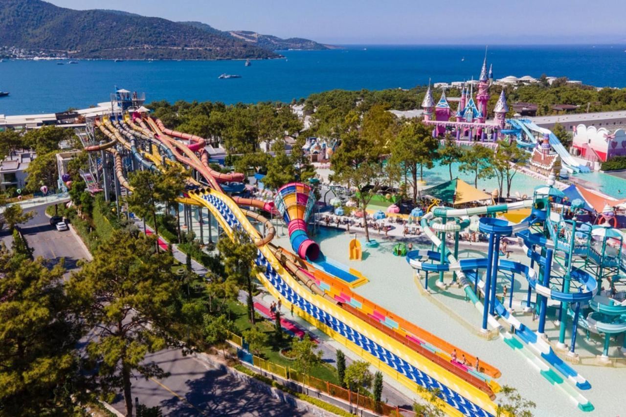 Vogue Hotel Supreme Bodrum 托尔巴 外观 照片